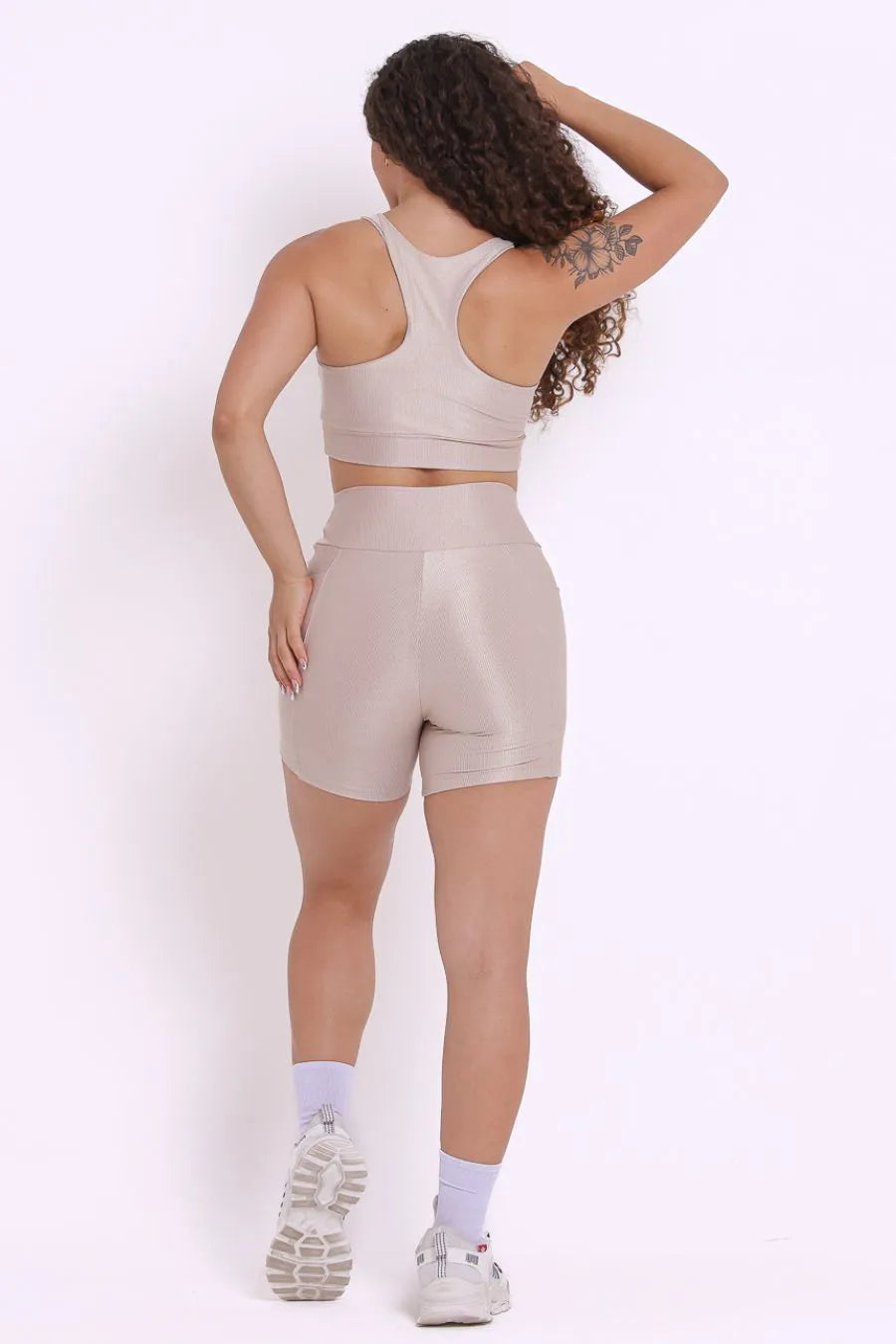 Conjunto Canelado de compressão Short com BOLSO